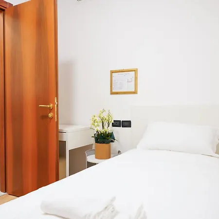 Sunshine Hotel 3*