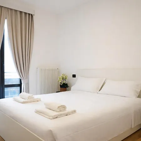 Sunshine Hotel